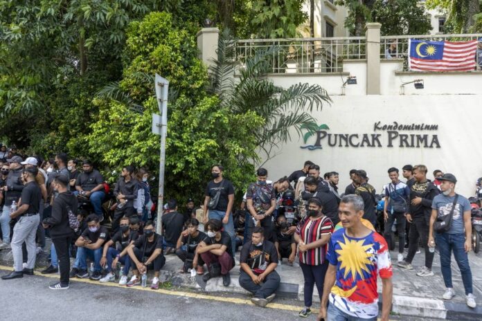 Police to question organiser of Najib pardon petition for gathering outside Istana Negara without prior notice