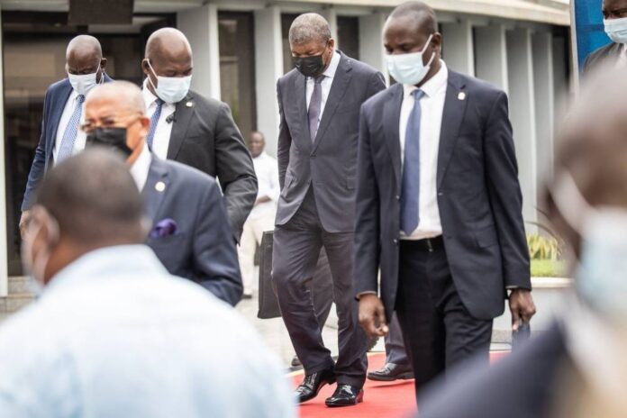 Angola ruling party set to win hotly contested vote