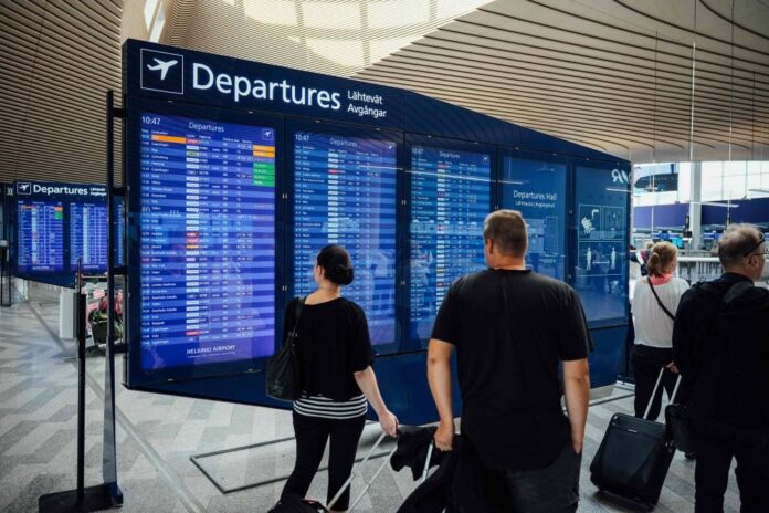 EU ministers to study call for ban on Russian tourists