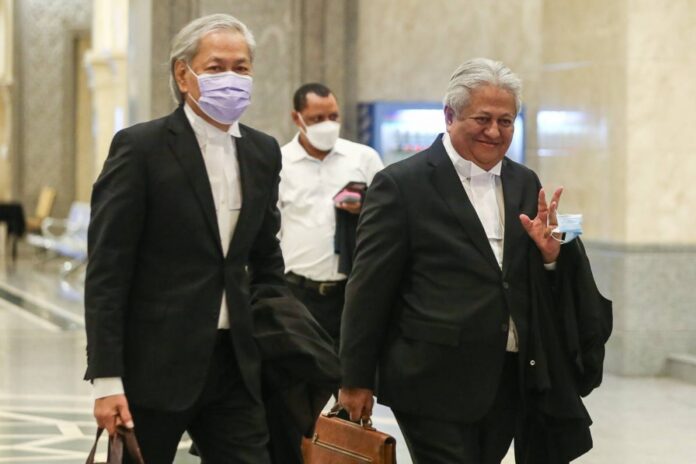Najib's lawyers threaten legal action against Malaysian Bar president for defamation