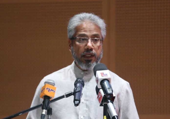 Waytha Moorthy's suit against Lokman Adam over fireman Adib's death amicably settled