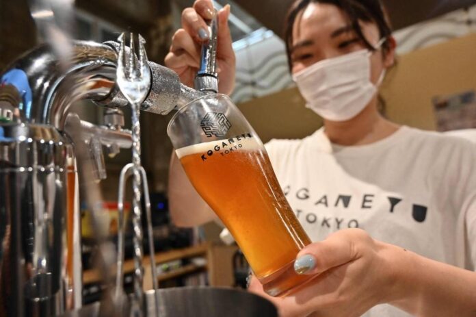 Japanese bath houses find new ways to stay afloat
