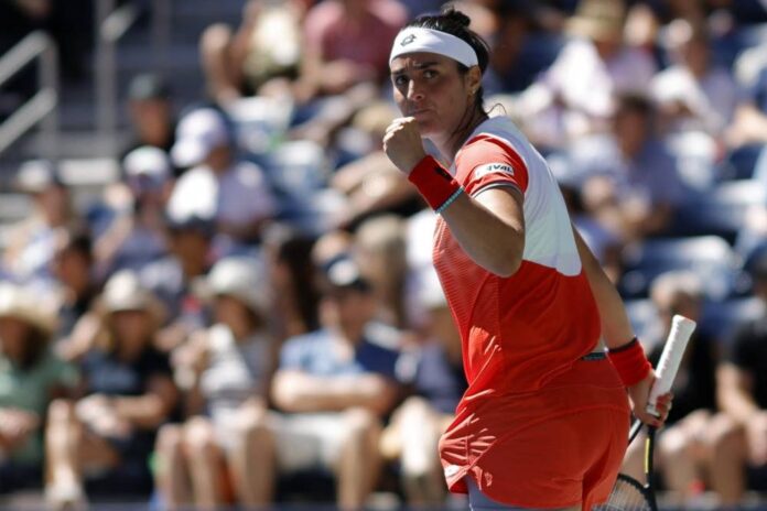 Jabeur pushes past Rogers to reach US Open fourth round