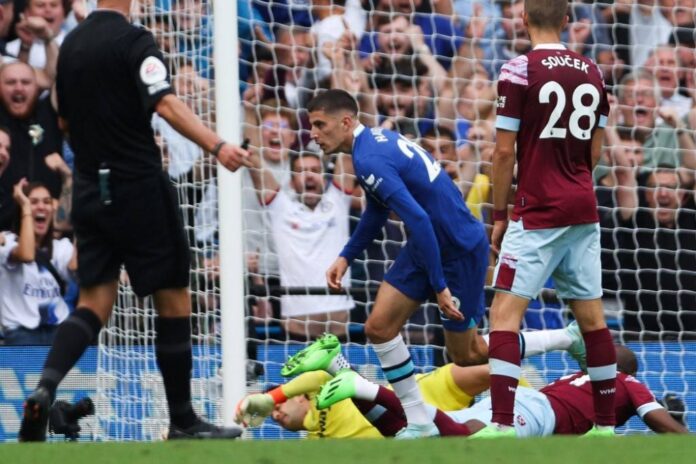 Havertz seals controversial Chelsea win, Man City held by Villa