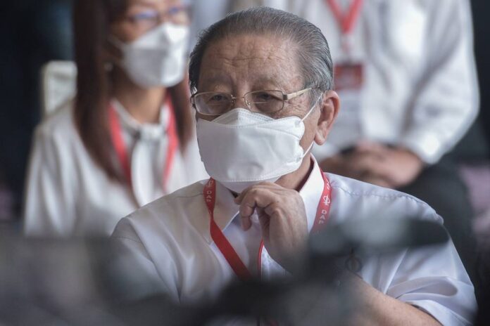 Kit Siang agrees with Muhyiddin: No need to debate Hadi's 'root of corruption' remarks