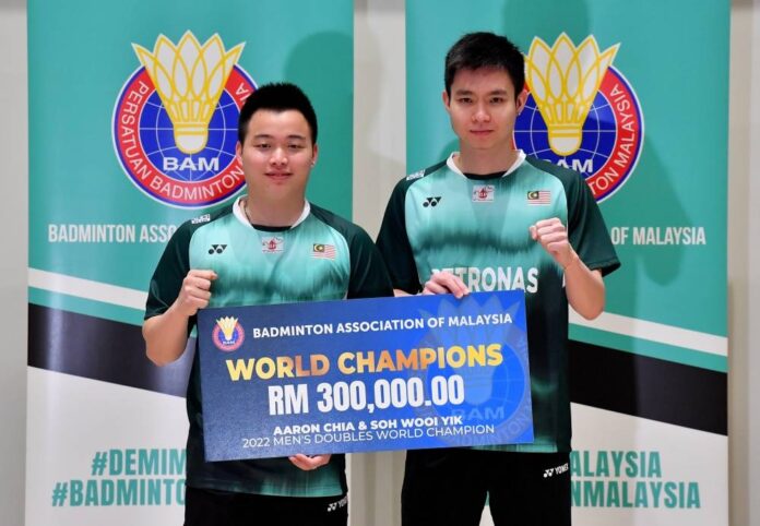 Aaron Chia, Wooi Yik receive RM500,000 incentive over world title success