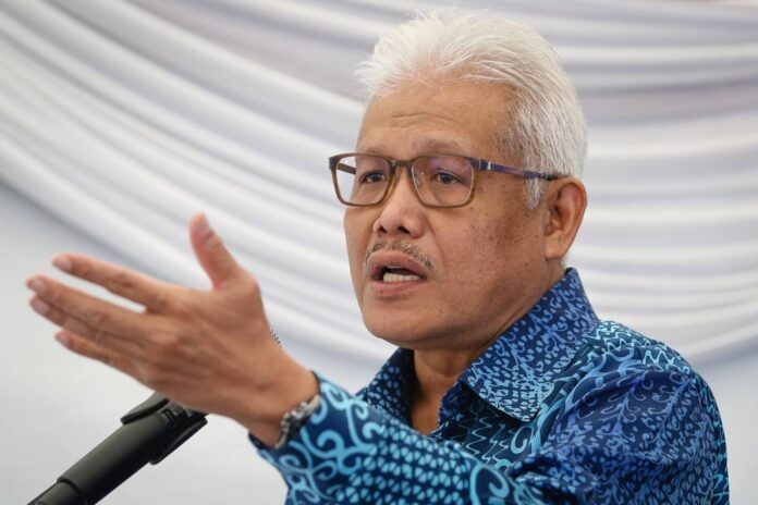 UNHCR cardholders must register with refugee tracking system, says home minister