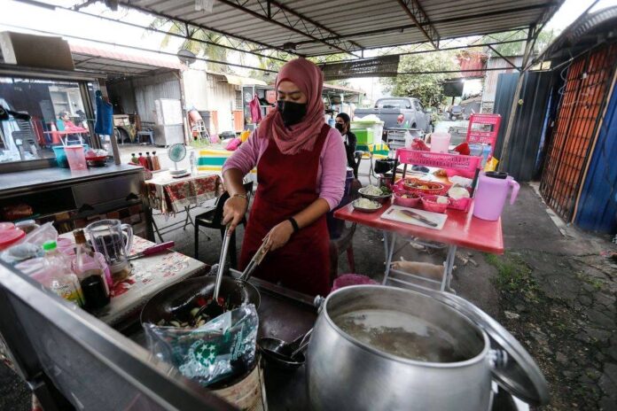 Hannah Yeoh urges govt to help women entrepreneurs in Budget 2023