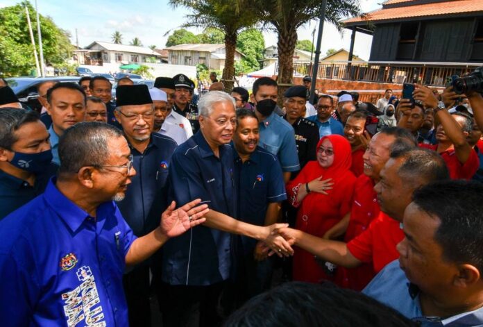PM promises to look into Sabah, Sarawak's push for increased parliamentary seats after MA63 meet