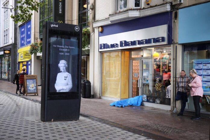 With Queen Elizabeth's death, republicans sense their chance