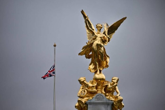 Premier League fixtures postponed to mark Queen Elizabeth's death