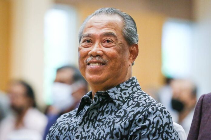 With possible entry of Umno's Razali, Muhyiddin says ready to face anyone in Pagoh