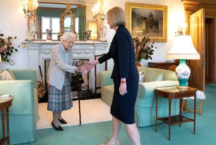 Queen was upbeat, shared memories in her final days, says clergyman