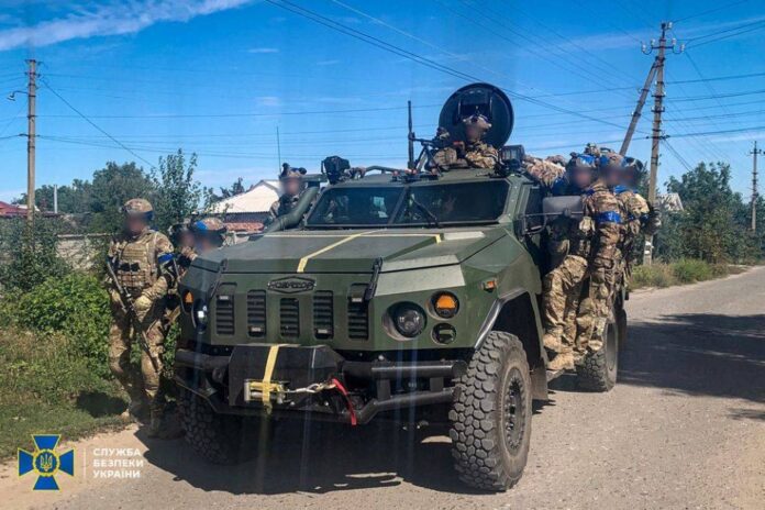Russia gives up key northeast towns as Ukrainian forces advance