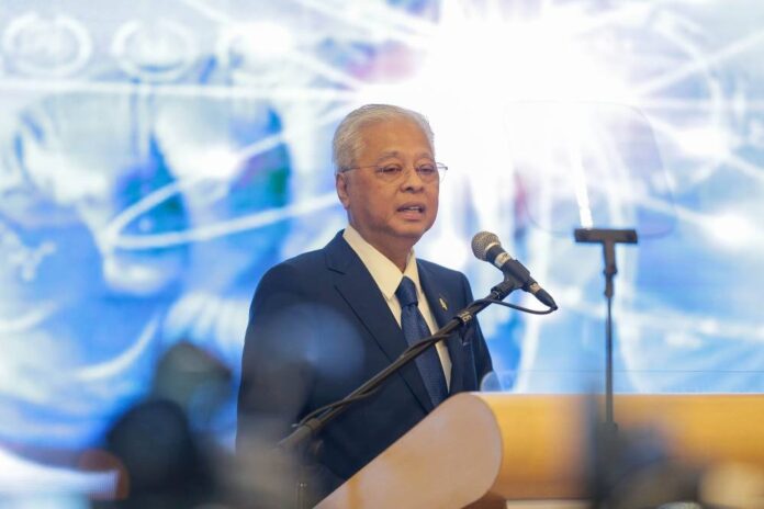 PM Ismail Sabri extends condolences to family of pilot in Bidor Eurocopter crash