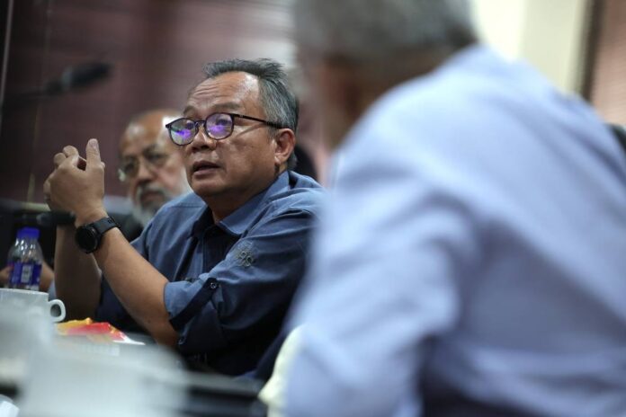 New Suhakam chief backs legal status for refugees, stateless people in Malaysia; calls for govt to be 'benevolent'
