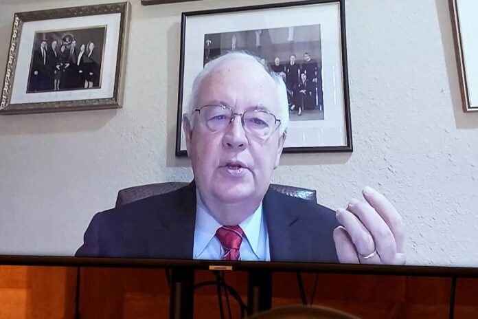Ken Starr, prosecutor in Clinton-Lewinsky investigation, dies at 76