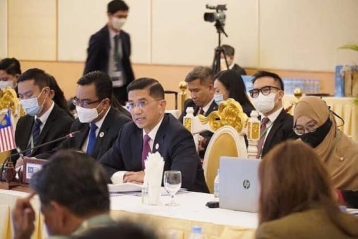 Azmin: Asean must speed up completion of initiatives under its comprehensive recovery framework