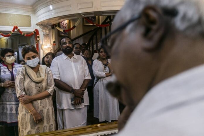 Samy Vellu's son says father met a lot people towards his last moments, was in jovial mood