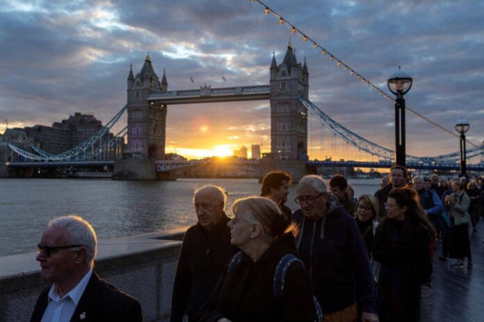 Queue to see Queen Elizabeth's coffin paused after reaching capacity