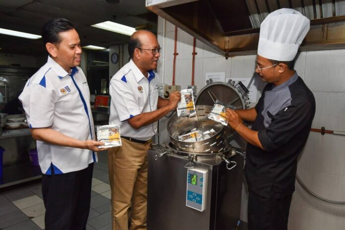 Domestic Trade Ministry has so far installed a dozen retort machines nationwide