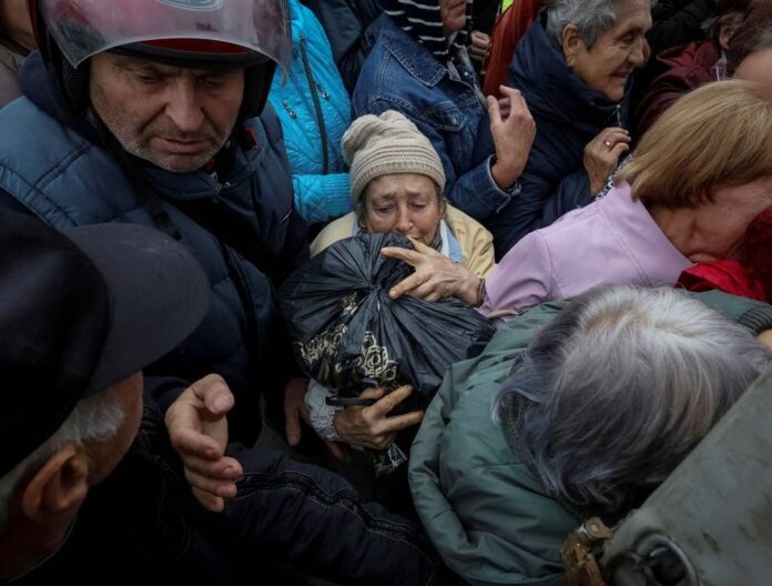 'Like Chernobyl': Wary Ukrainians return to ruined towns after Russian retreat
