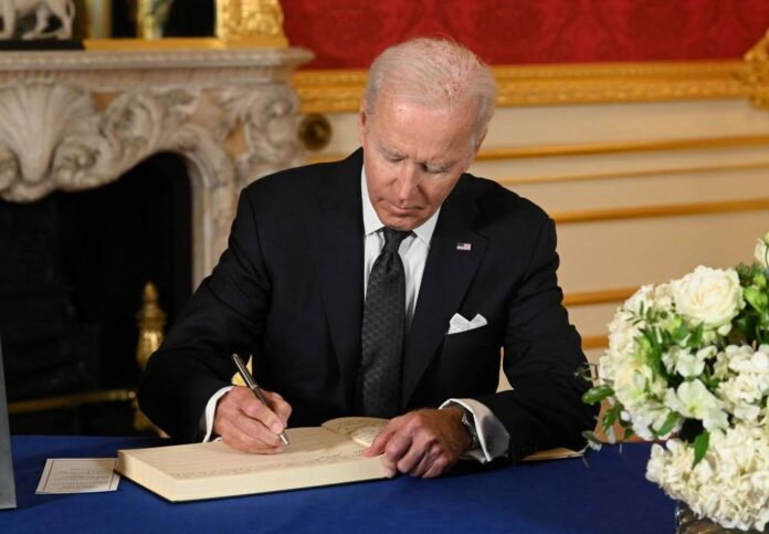 Biden says US forces would defend Taiwan in the event of a Chinese invasion