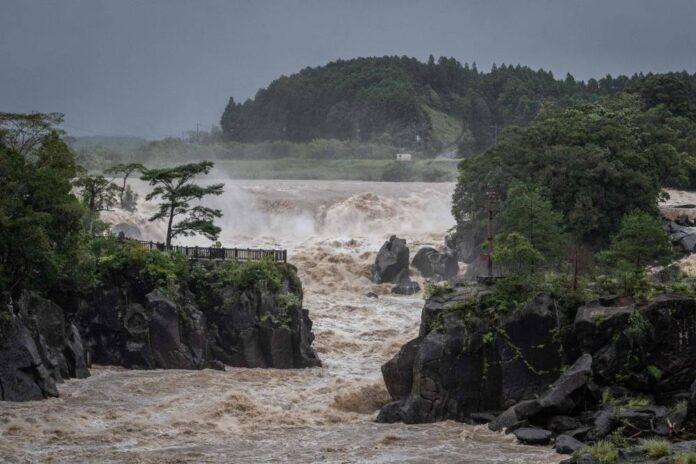Typhoon batters Japan with record rain, killing one