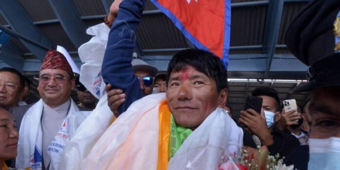 'Just doing my job,' says record-setting Nepali climber