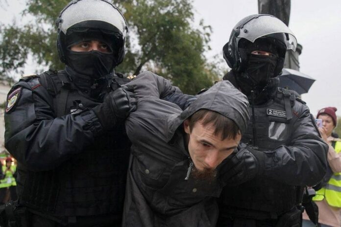 Complaints about Russia's chaotic mobilisation grow louder