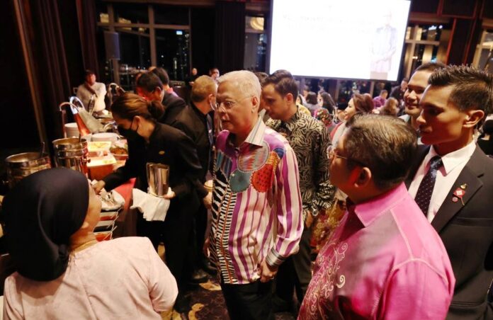 Stimulus packages, reopening of economic sector reduced impact of Covid-19, says PM Ismail Sabri