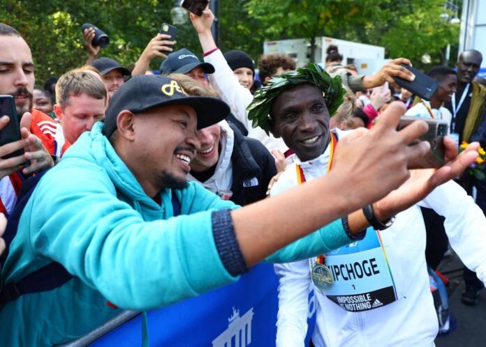 'One rabbit at a time' says marathon magician Kipchoge after smashing record