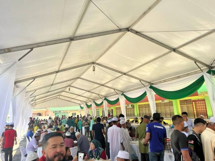 PAS MP thanks KB city council, JKR, police for facilitating kid's joint wedding feast after requesting aid