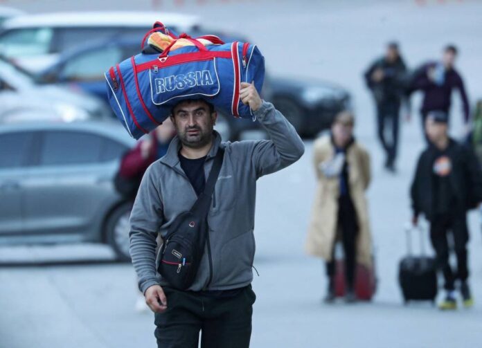 Kazakhstan struggles to accommodate Russians fleeing war