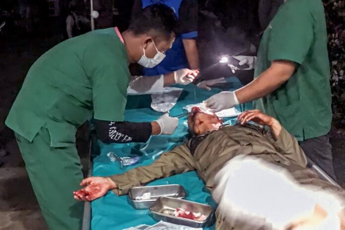One dead, dozens injured after quake hits Indonesia's Sumatra
