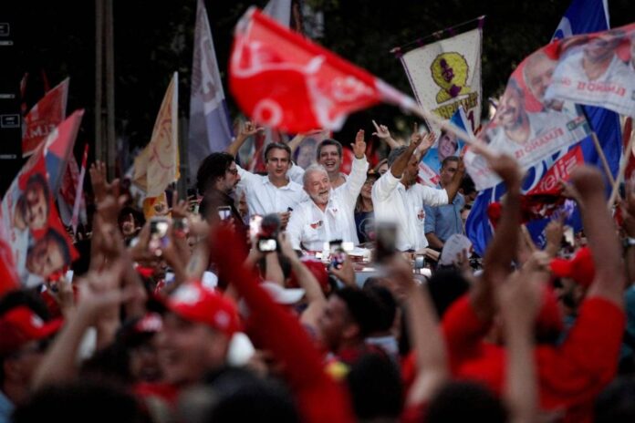Front-runner Lula close to outright win in Brazil election