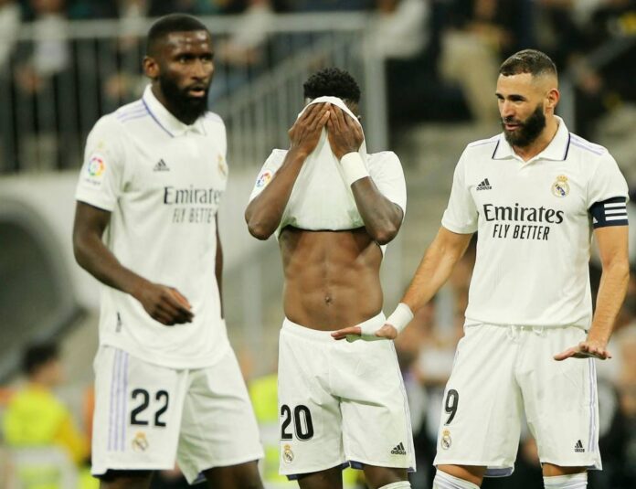 Madrid drop first points as Benzema spurns penalty against Osasuna