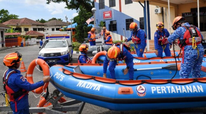 Civil Defence Force's double whammy plan: Monsoonal floods and GE15