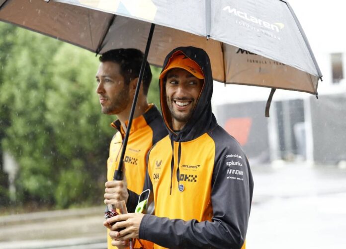 Daniel Ricciardo to sit out '23 Formula One season