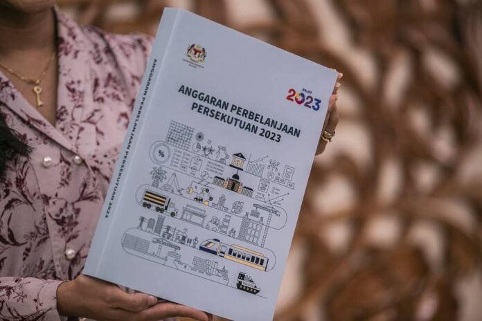 Kit Siang: Budget 2023 will not solve Malaysia's economic crisis; reset of policies, principles needed