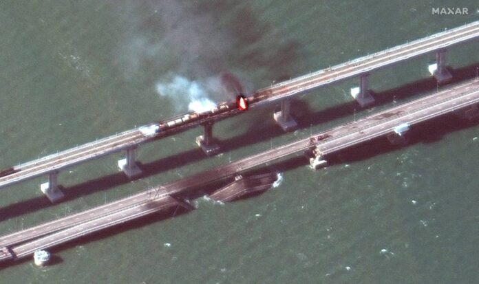 Divers to check damage to blast-hit Crimea bridge key to Russia's war