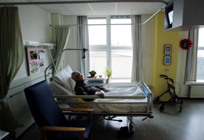 Dutch right-to-die group fights to widen legal euthanasia boundaries