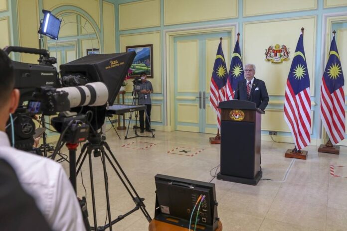 Here's how to play fair for GE15, Pakatan lawmakers tell caretaker federal govt, Election Commission