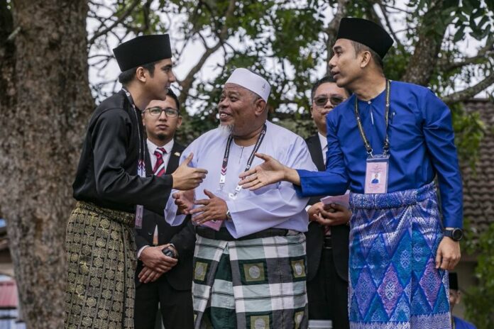 Muar's BN hopeful says fully against graft, but banking on solving 'local issues'