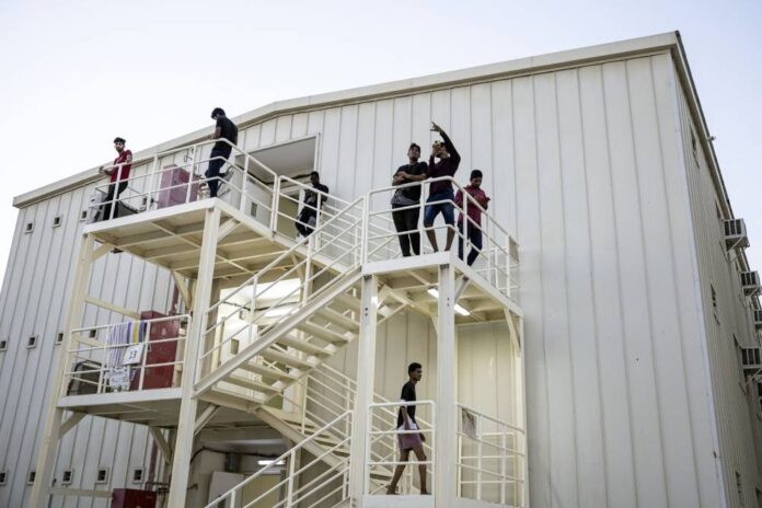 Amnesty pleads for Fifa to compensate World Cup migrant workers