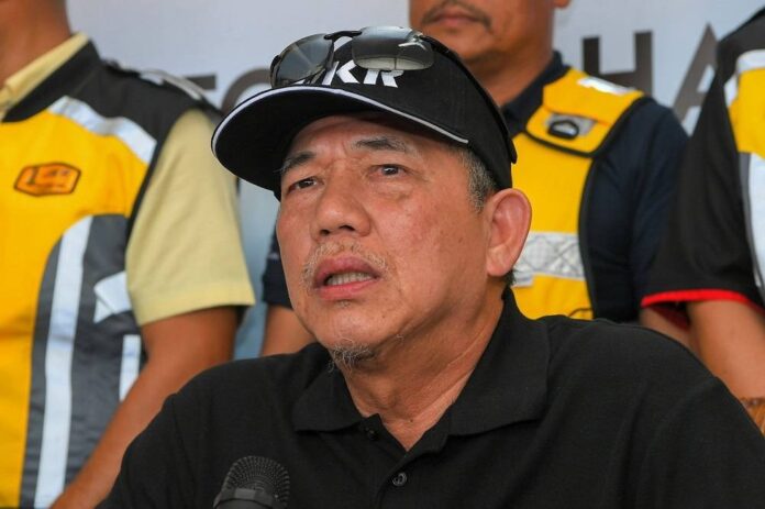 GE15: Fadillah slams Sarawak Pakatan as 'desperate' after latter claims vote for GPS is a vote for Umno