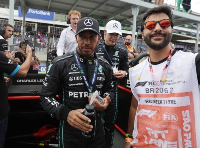 Honorary Brazilian Hamilton has Interlagos crowd behind him