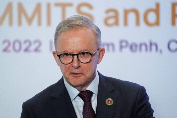 Australian PM hails 'constructive' talk with China's Li