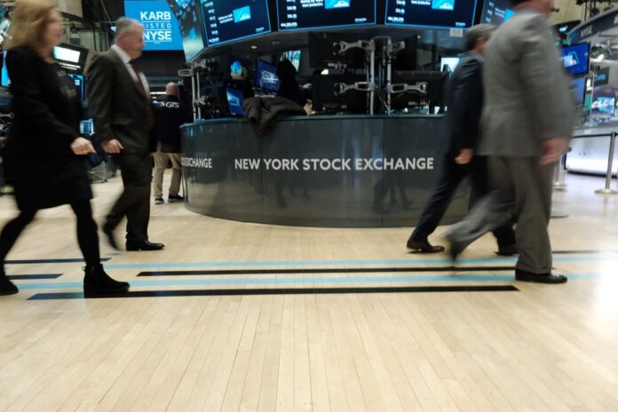 Stocks rise as data tempers recession worries
