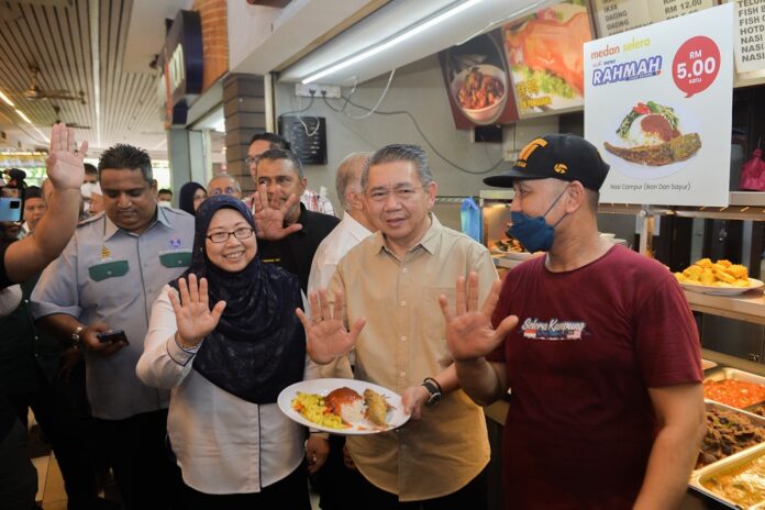 Menu Rahmah not just meals for 'poor people', says Salahuddin